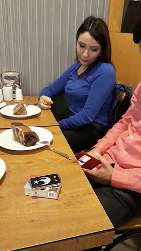 Opinii despre Taşkent Fırın Cafe Egekent în Çiğli - Gastronomi ve konaklama