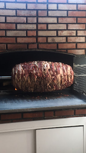 Üs"Tad Cağ Kebap Evi - Gastronomi ve konaklama