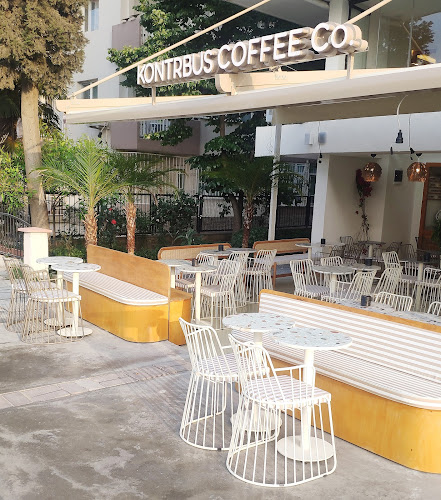 Opinii despre Kontrbus Coffe Co. Balçova în Balçova - Gastronomi ve konaklama