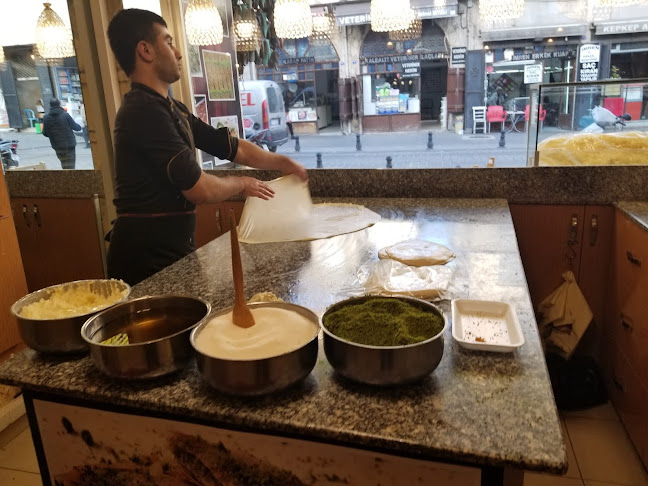 Ebrar Katmer ve Simit Fırını - Gastronomi ve konaklama