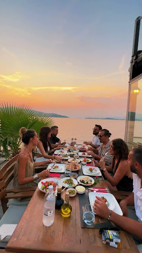 Opinii despre Çarıklı Et Restaurant în Fethiye - Gastronomi ve konaklama