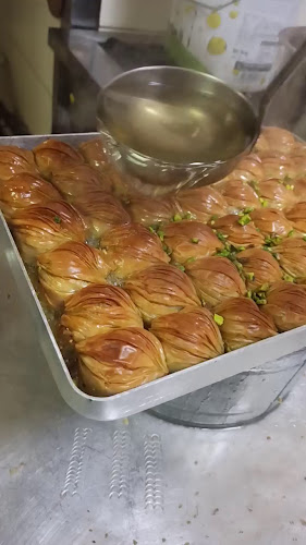 Ömer Usta Katmer&Künefe - Gastronomi ve konaklama