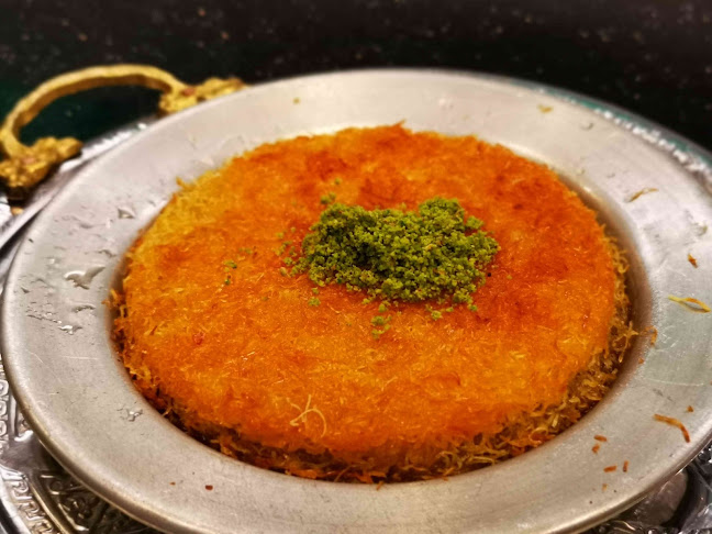 Opinii despre SMYRNA "Gaziantep'den Evinize" BAKLAVA & KÜNEFE în Güzelbahçe - Gastronomi ve konaklama