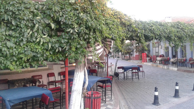 huzur kıraathanesi 45200 near Kayalıoğlu Belediyesi, Akhisar/Manisa