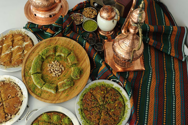 Opinii despre kunefezadealasehir în Alaşehir - Gastronomi ve konaklama