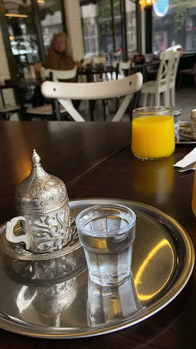 Cihangir, Bakraç Sk. No: 34 A D:B, 34433 Beyoğlu/İstanbul