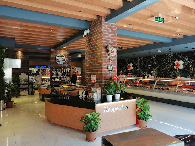 Opinii despre Ege Baran Et în Bayraklı - Gastronomi ve konaklama