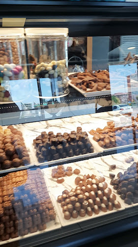 Comentarii opinii despre Lüks Pastanesi