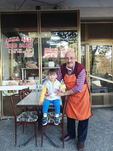 Comentarii opinii despre Asmaaltı Kebap Salonu