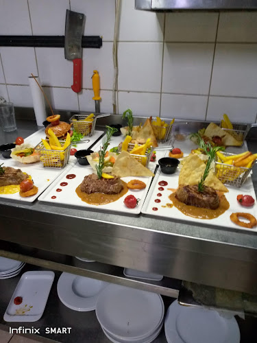 Opinii despre Diana & Sisters steak house fun & pub Beach Bar în Marmaris - Gastronomi ve konaklama