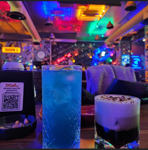 Hangover sky - Gastronomi ve konaklama