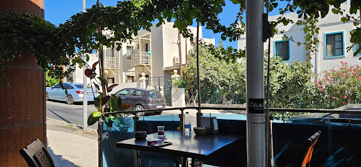 Papatya Pastisserie Cafe