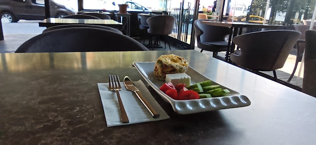 Comentarii opinii despre Cafe luna