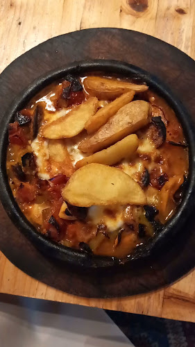 Palatium Cafe and Restaurant - Gastronomi ve konaklama