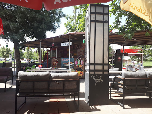 Sandal Cafe - Gastronomi ve konaklama