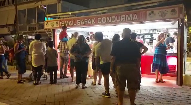 Opinii despre İsmail Şafak Dondurma în Büyükçekmece - Gastronomi ve konaklama