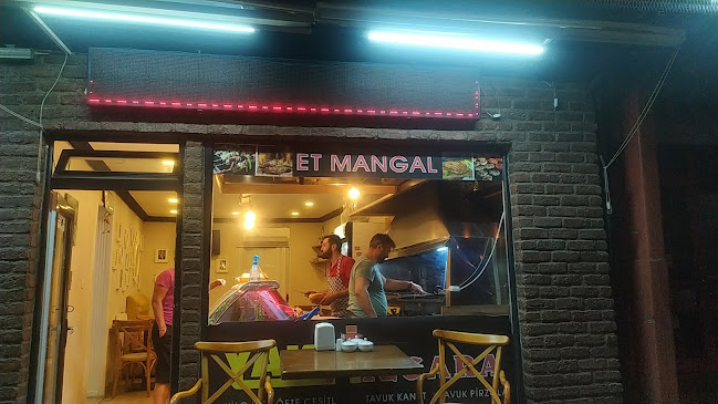 Yakşi Izgara İnegöl Köftecisi - Gastronomi ve konaklama