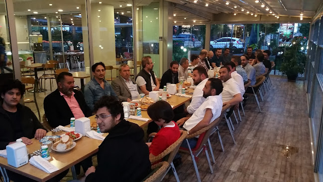 Opinii despre Golden Spoon Restaurant & Cafe în Ataşehir - Gastronomi ve konaklama