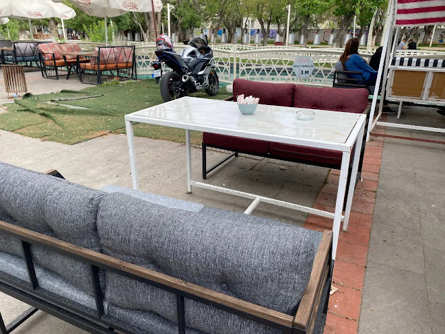 Comentarii opinii despre Sandal Cafe