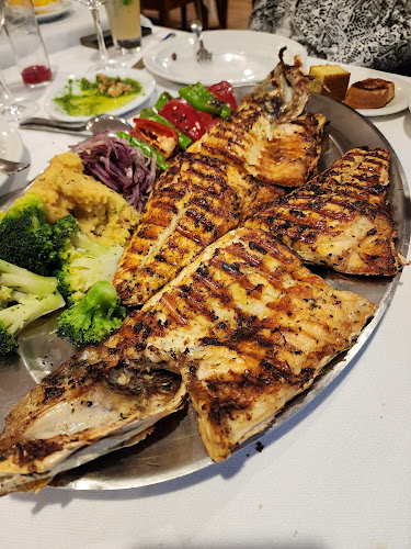 Sultan Ahmet, Sahilyolu, Kennedy Cad. No: 38/1, 34122 Eminönü/İstanbul, Türkiye