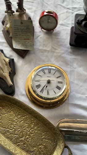 Opinii despre Bornova 2. El ve Antika Pazarı în Bornova - Gastronomi ve konaklama