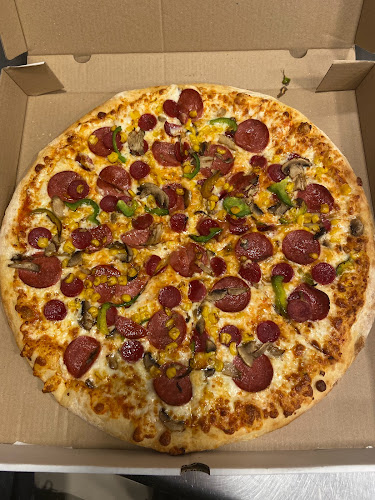 Opinii despre Hero’s Pizza Halkalı în Küçükçekmece - Gastronomi ve konaklama