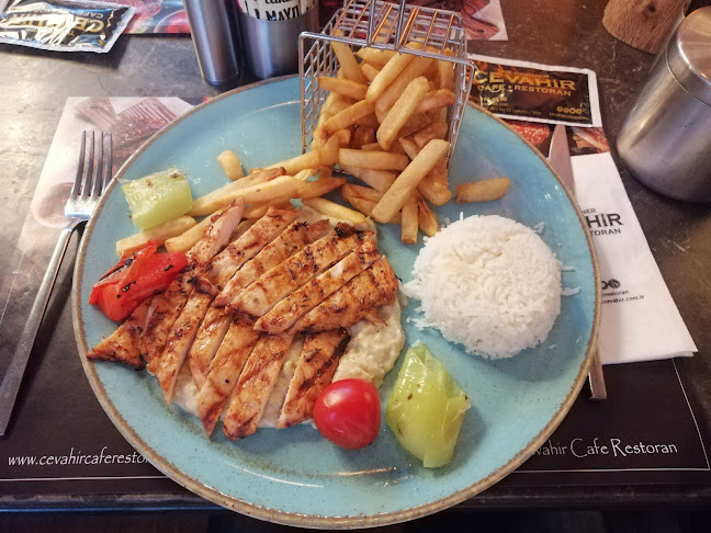 M, Kültür Sarayı yanı, Mareşal Fevzi Çakmak Cd. No:13, 65100 İpekyolu/Van, Türkiye