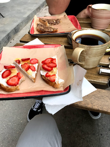 Comentarii opinii despre Hey Joe Coffee Co.