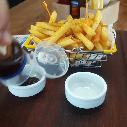 Opinii despre cafediner în Ayvalık - Gastronomi ve konaklama