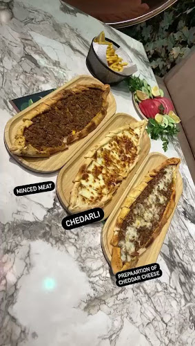 Minder Nargile Cafe - Gastronomi ve konaklama