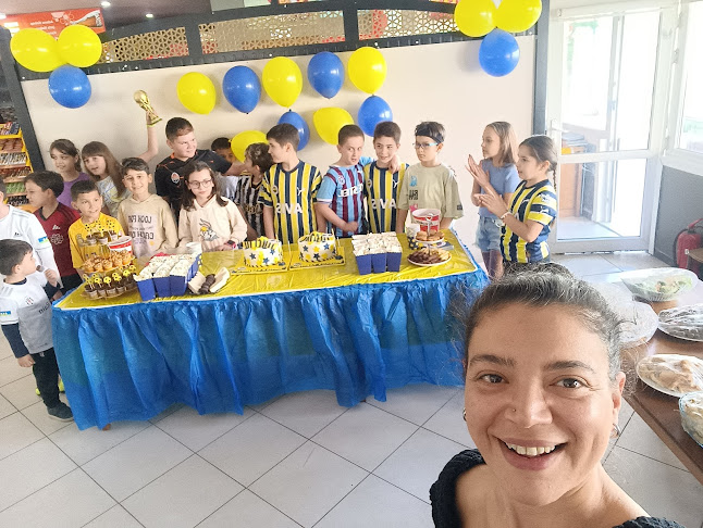 Opinii despre Ayışığı Spor Tesisleri în Maltepe - Gastronomi ve konaklama