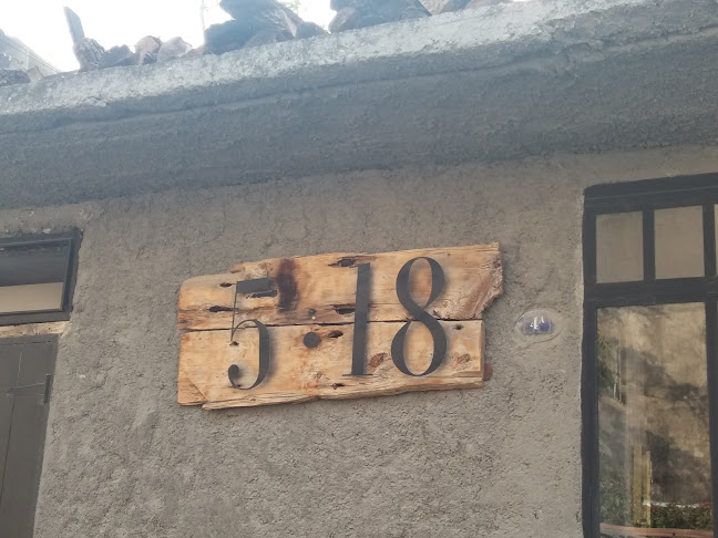 Opinii despre 5:18 - Coffee în Buca - Gastronomi ve konaklama