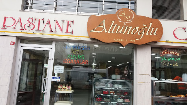 Opinii despre Altunoğlu Pastanesi & Cafe în Sultangazi - Gastronomi ve konaklama