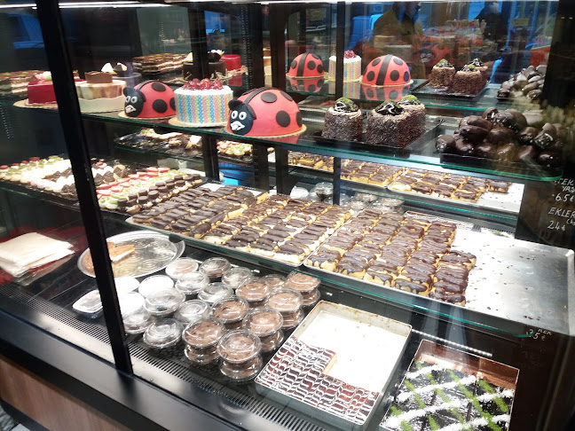 Opinii despre ÖZLEM FIRIN în Zeytinburnu - Gastronomi ve konaklama