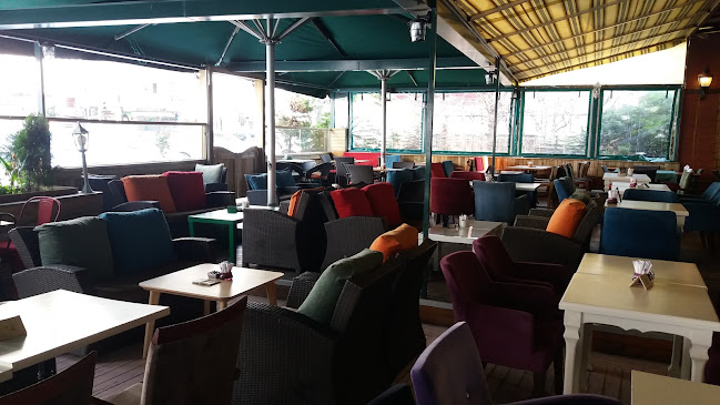 Gazelle Cafe - Gastronomi ve konaklama