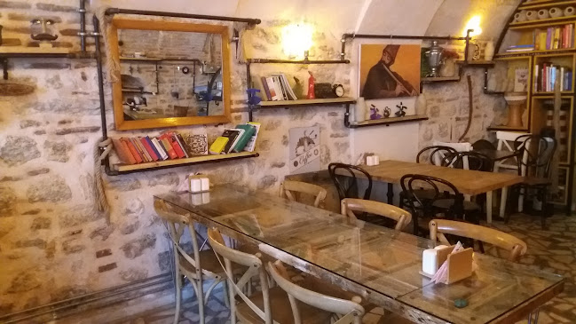 Comentarii opinii despre Arch Bistro