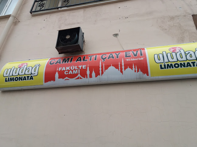 Cami Altı Çay Evi - Gastronomi ve konaklama