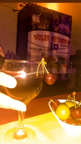 Düşler Meyhanesi - İzmir