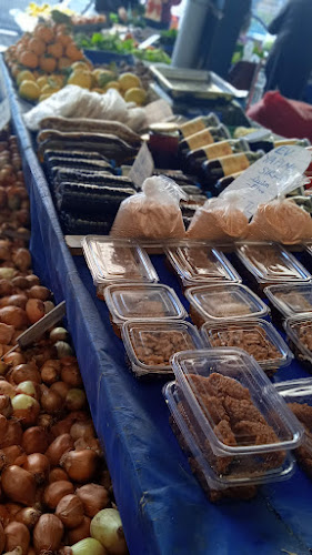 Comentarii opinii despre Ezine'li Suzan Canvermez, Çanakkale Halk pazarı