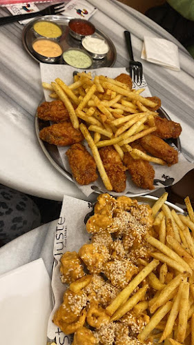 Juste Fried Chicken - Gastronomi ve konaklama