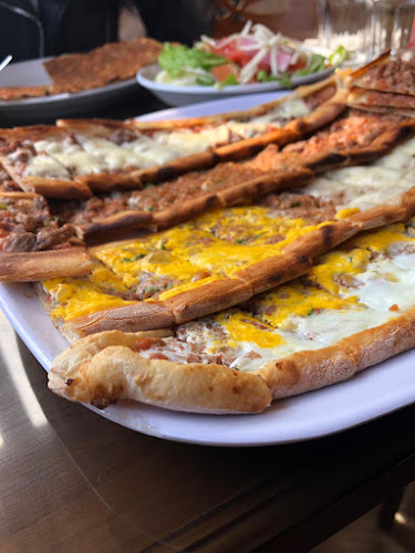 Opinii despre İkram Pide Salonu în Narlıdere - Gastronomi ve konaklama