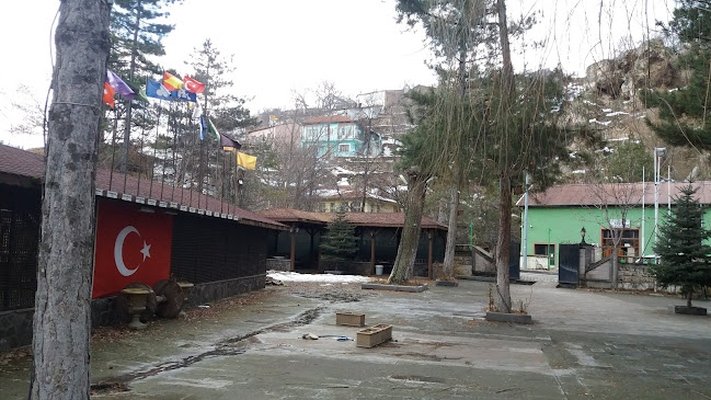 Belediye Çay Bahçesi (Yenice Çay Bahçesi) - Gastronomi ve konaklama