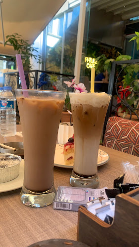 kum saati cafe, İncilipınar mah gazimuhtar paşa bulvarı, Değirmiçem, Nişantaşı Sk. 2/A, 27000 Şehitkamil/Gaziantep