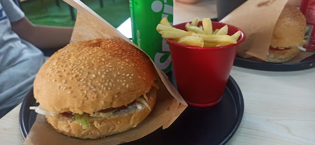 Maria Pizza Cafe - Defne