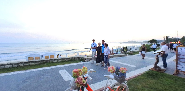 Opinii despre Lime Restaurant - Bar & Shisha Lounge and Beach club în Manavgat - Gastronomi ve konaklama