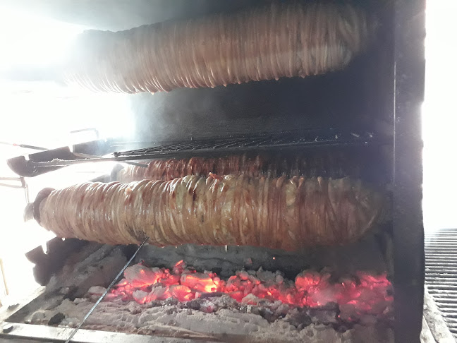 Meşhur Kokoreçci Oktay Usta - Gastronomi ve konaklama