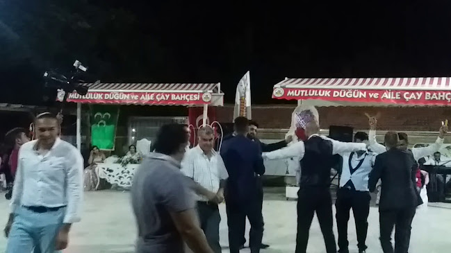 Opinii despre Mutluluk Düğün Bahçesi în Gömü/Emirdağ - Gastronomi ve konaklama