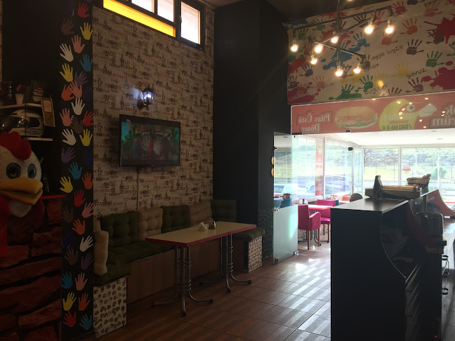 Gıt Gıt Chicken - Gastronomi ve konaklama