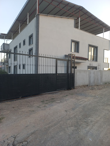 Opinii despre Bağevi Kır Bahçesi în Güzelbahçe - Gastronomi ve konaklama