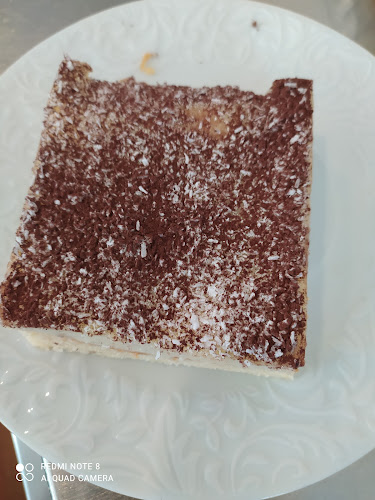 Opinii despre Tuana kafe ve ev yemekleri în Bayraklı - Gastronomi ve konaklama